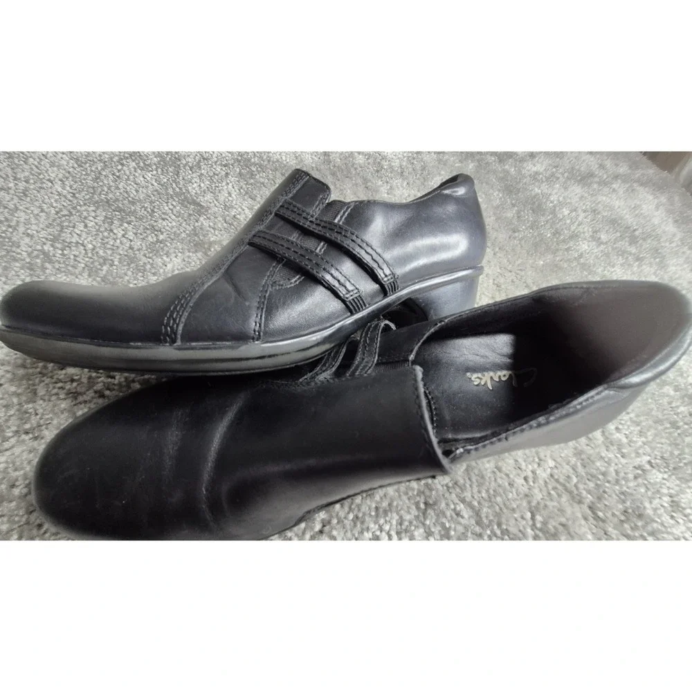 Clark's Bendables Womens Size 8 Black Leather Heeled Slip On Casual Dress Shoe - Picture 3 of 12